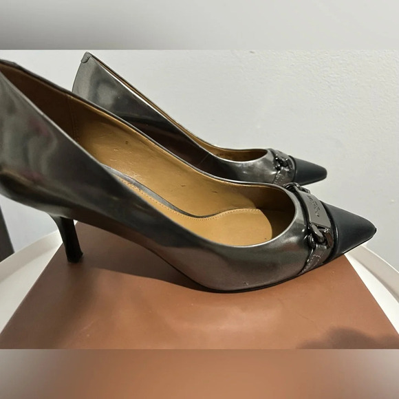 Coach Metallic Leather Sandal Size 5.5 - Picture 13 of 15